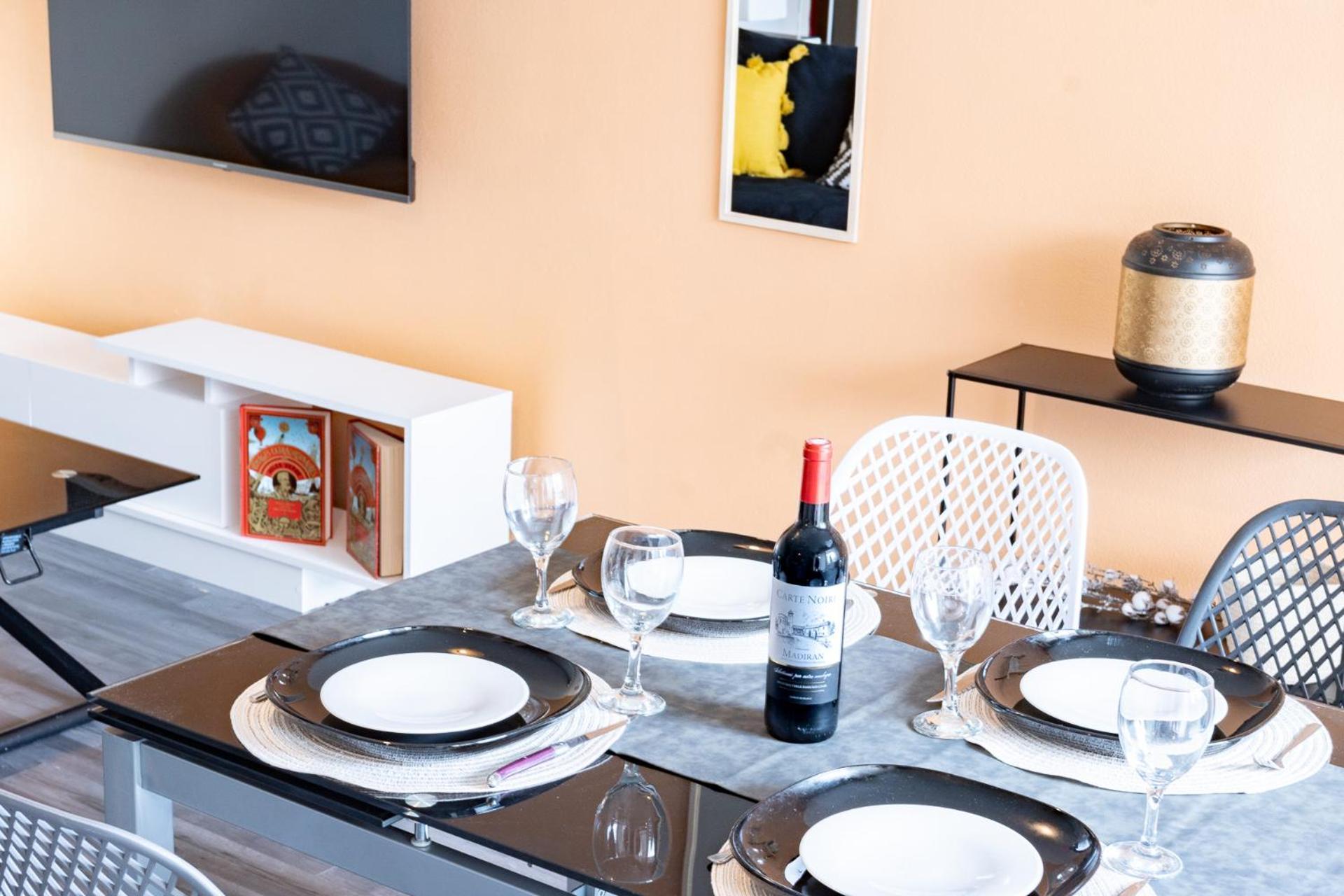 Duplex- T2 Barcelona Pop - Terrasses - Parking - Vue Canal *
